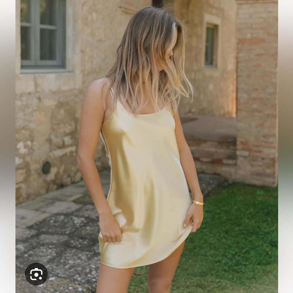 Daily drills silk dress in butter